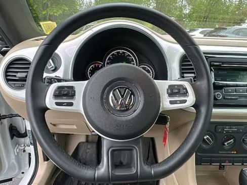 Used 2015 Volkswagen Beetle 1.8T FWD image 13