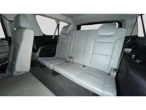 Used 2019 Chevrolet Suburban LT AWD/4WD image 17