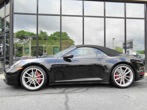 Used 2021 Porsche 911 Carrera image 9