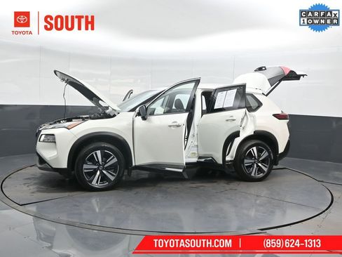 Used 2021 Nissan Rogue SL w/ Premium Package image 56