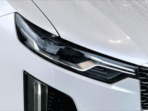 Used 2021 Cadillac XT6 Premium Luxury FWD image 26