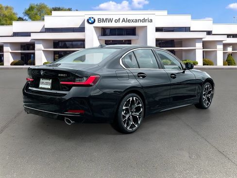 Used 2026 BMW 330i xDrive Sedan w/ Premium Package AWD/4WD image 7