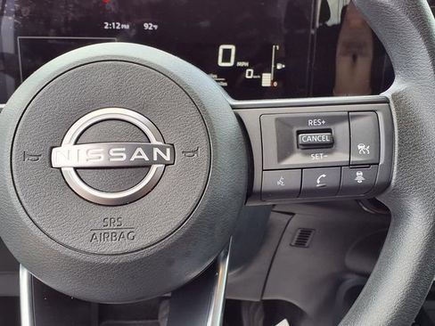 Used 2025 Nissan Kicks SV FWD image 6