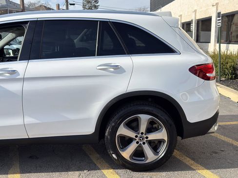 Used 2019 Mercedes-Benz GLC 300 image 3