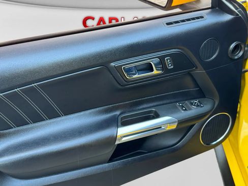 Used 2015 Ford Mustang GT Premium RWD image 9