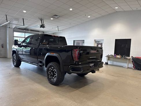 New 2026 GMC Sierra 2500 AT4X AWD/4WD image 5