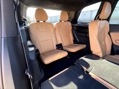 Used 2025 Volvo XC90 T8 Ultra image 31