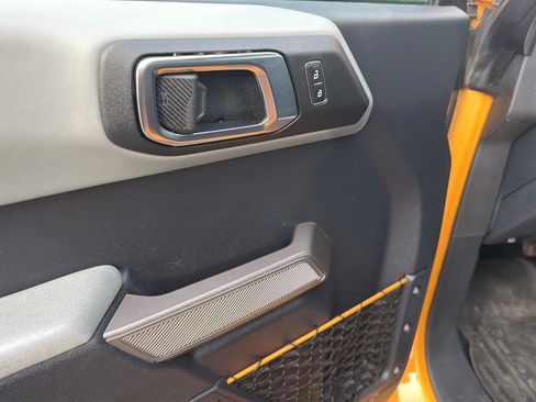 Used 2022 Ford Bronco Badlands image 11