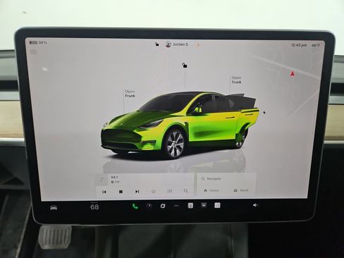 Used 2023 Tesla Model Y Long Range image 17