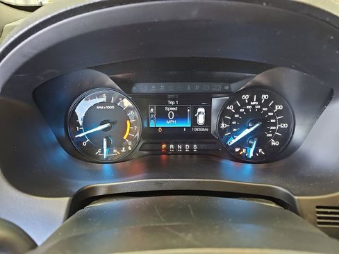 Used 2018 Ford Explorer FWD image 18