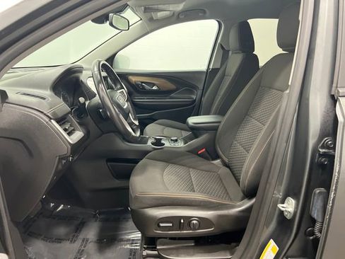 Used 2021 GMC Terrain SLE w/ Driver Convenience Package image 9
