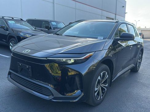 Used 2024 Toyota bZ4X AWD w/ Weather Package image 1