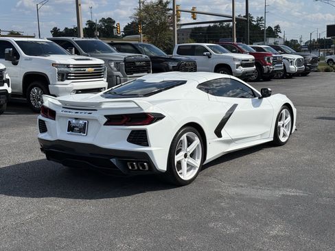 Used 2023 Chevrolet Corvette Stingray Coupe w/ Z51 Performance Package RWD image 11