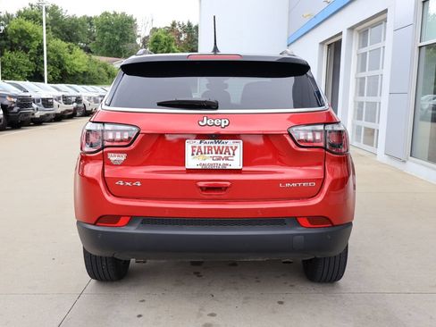 Used 2025 Jeep Compass Limited AWD/4WD image 9