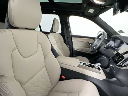 New 2026 Volvo XC90 B6 Plus w/ Protection Package Premier AWD/4WD image 26