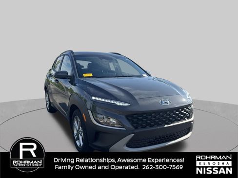 Used 2023 Hyundai Kona SEL AWD/4WD image 3