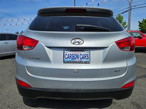Used 2011 Hyundai Tucson GLS image 6