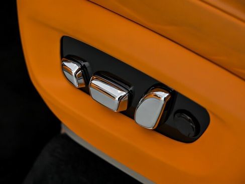 Used 2022 Rolls-Royce Cullinan AWD/4WD image 23