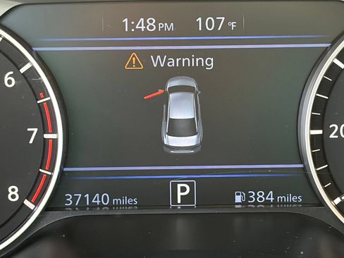 Used 2025 Nissan Altima 2.5 SV FWD image 12