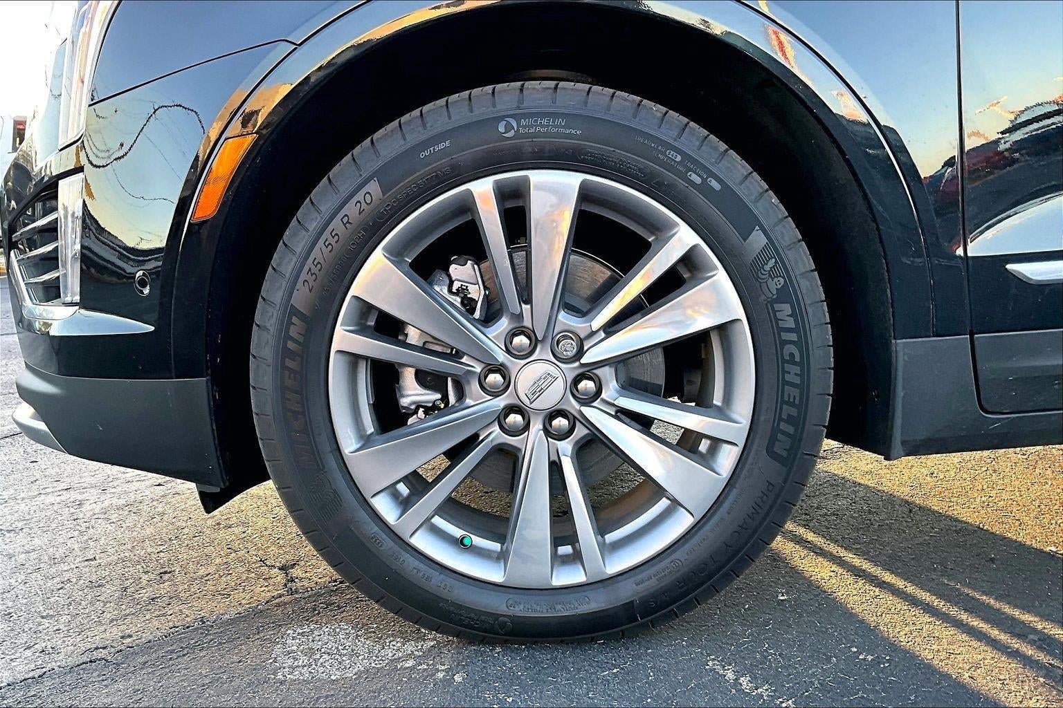 Certified 2026 Cadillac XT5 Premium Luxury w/ Driver Assist Package AWD/4WD image 9