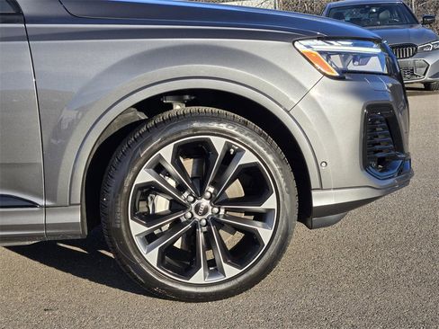 Used 2025 Audi Q7 3.0T Premium Plus image 9
