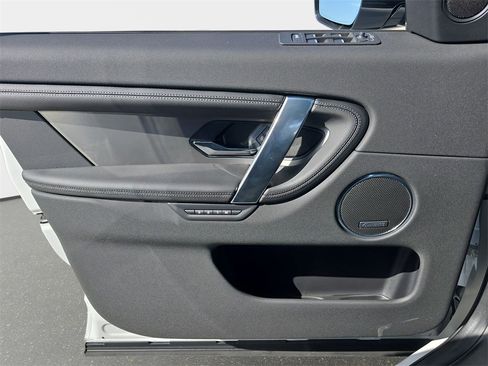 New 2026 Land Rover Discovery Sport Landmark image 27