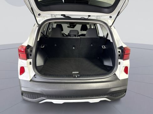 Used 2023 Kia Seltos LX image 24