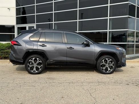 Used 2025 Toyota RAV4 XSE w/ Premium Package AWD/4WD image 2