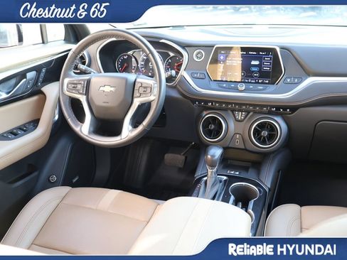 Used 2022 Chevrolet Blazer Premier w/ Enhanced Convenience Package AWD/4WD image 13