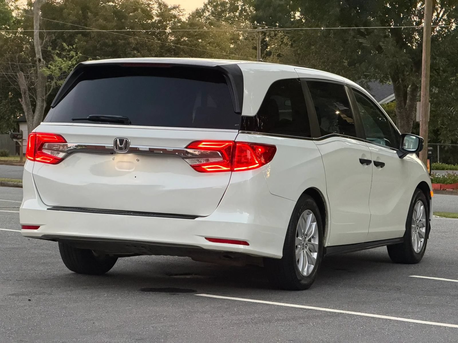 Used 2019 Honda Odyssey LX image 7