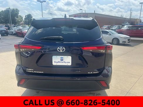Used 2022 Toyota Highlander XLE AWD/4WD image 9
