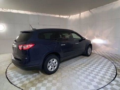 Used 2016 Chevrolet Traverse LS FWD image 3