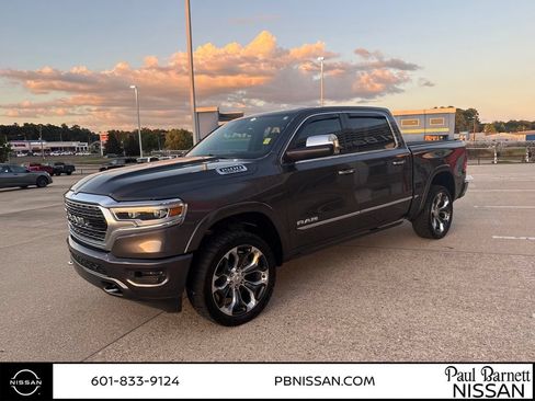 Used 2019 RAM 1500 Limited AWD/4WD image 10