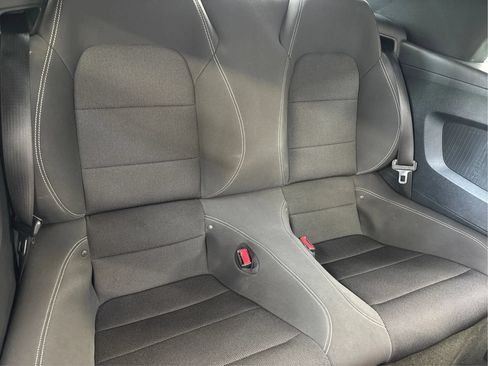 Used 2015 Ford Mustang Convertible RWD image 41