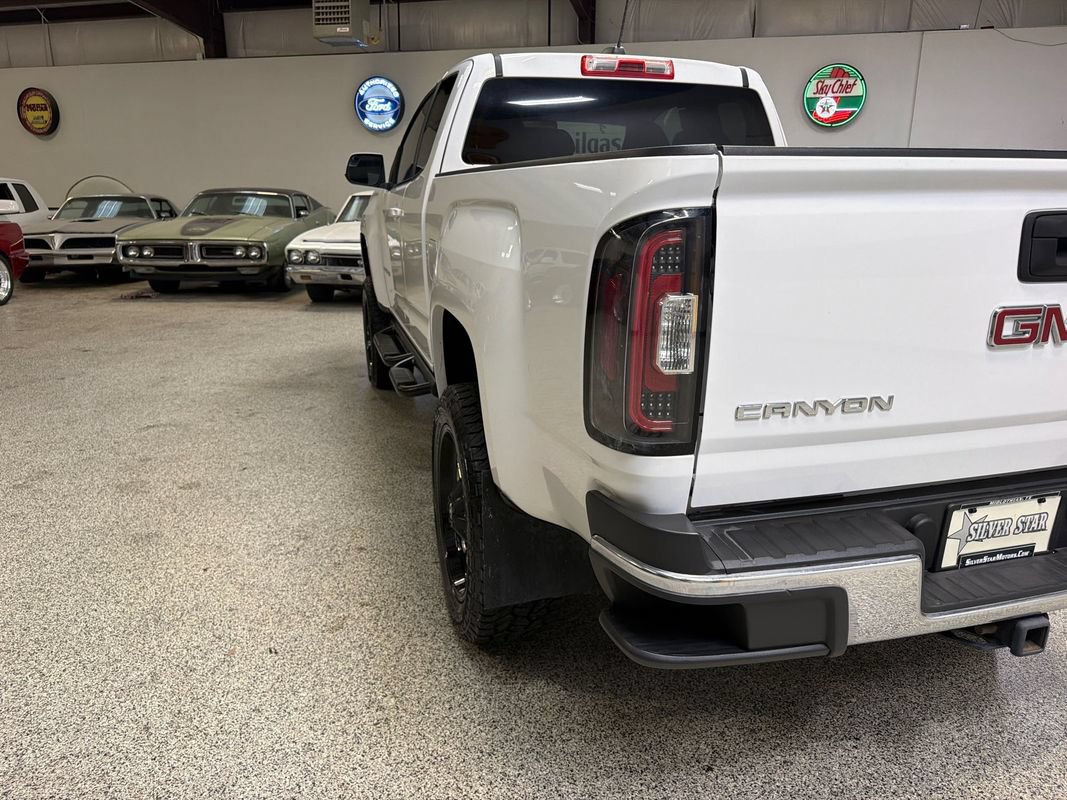 Used 2015 GMC Canyon SLE RWD image 15