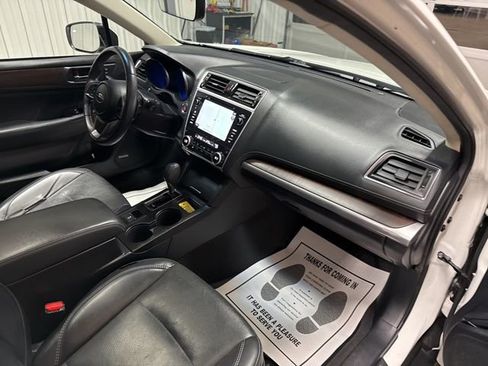 Used 2019 Subaru Outback 2.5i Limited w/ Popular Package #2 image 27
