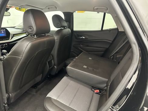 Used 2024 Chevrolet Trax LT w/ Driver Confidence Package FWD image 15