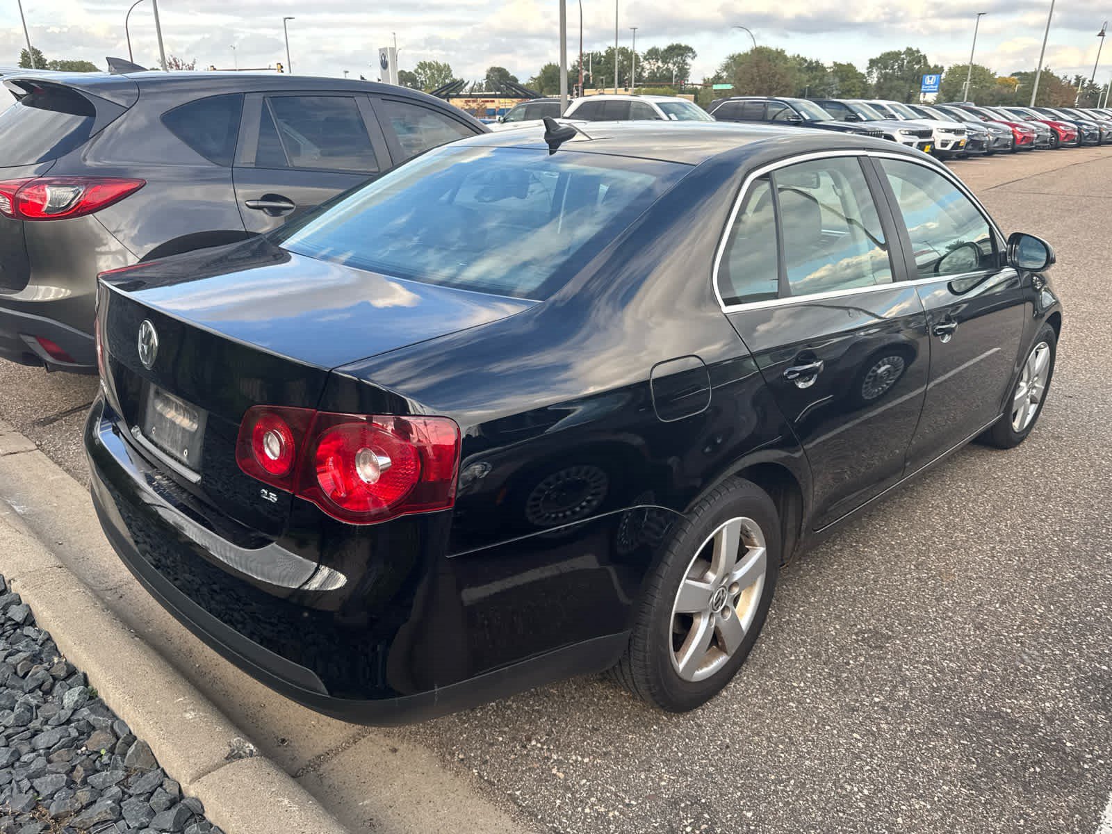 Used 2008 Volkswagen Jetta SE FWD image 3
