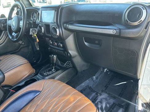 Used 2017 Jeep Wrangler Unlimited Sport image 16