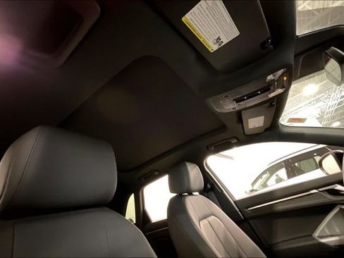 Certified 2022 Audi Q3 2.0T Premium w/ Convenience Package image 22