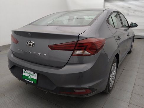 Used 2019 Hyundai Elantra SE FWD image 9