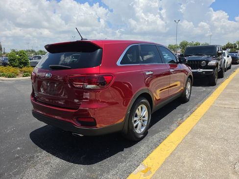 Used 2019 Kia Sorento FWD image 16