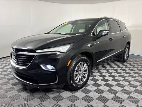 Used 2023 Buick Enclave Essence AWD/4WD image 38