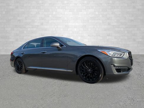 Used 2017 Genesis G90 3.3T Premium image 1