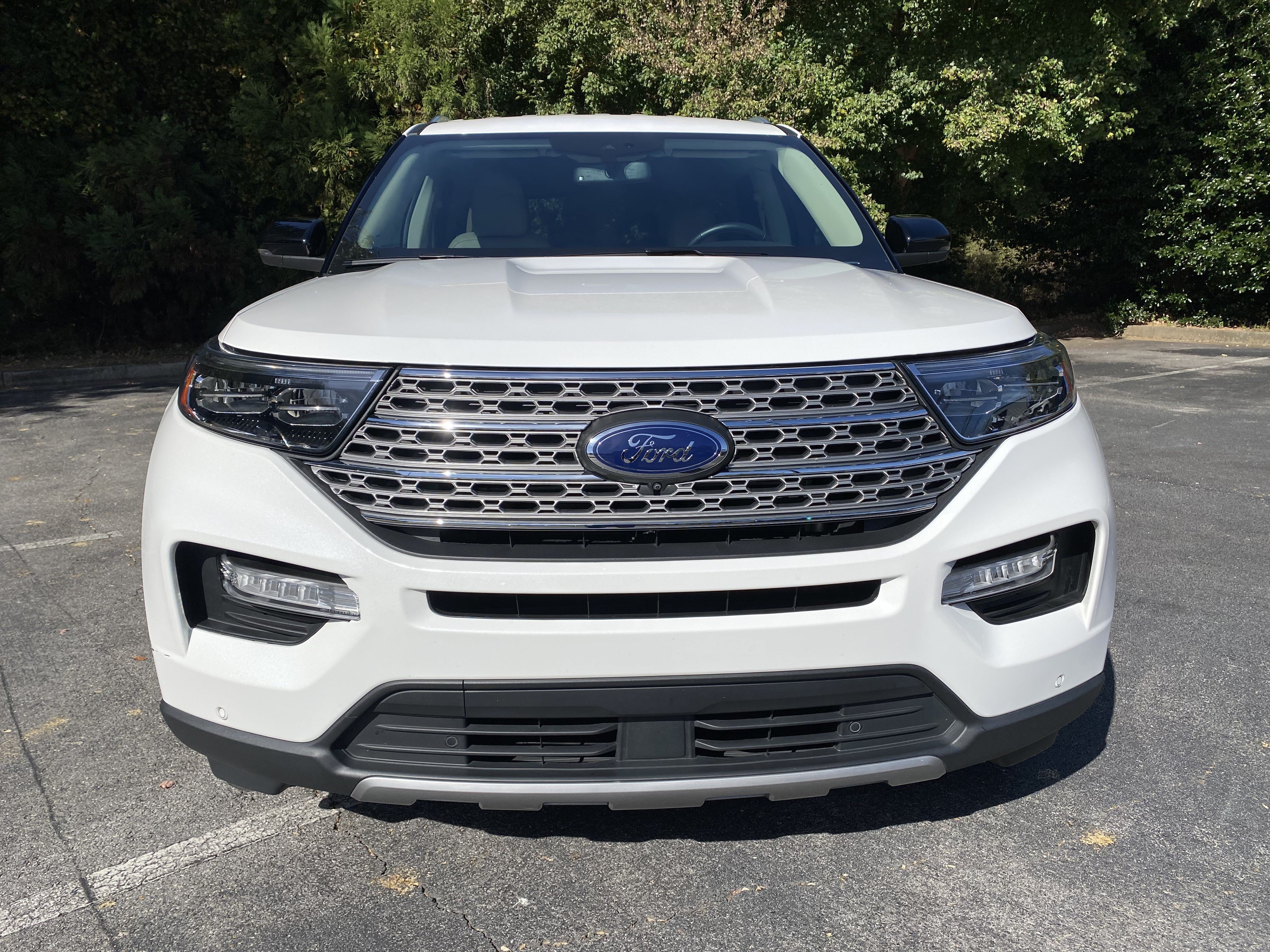 Used 2022 Ford Explorer Limited w/ Equipment Group 301A RWD image 3