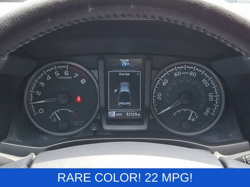 Used 2021 Toyota Tacoma TRD Off-Road w/ Technology Package AWD/4WD image 20