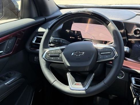 Used 2026 Chevrolet Traverse LT image 30