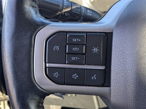 Used 2023 Ford Expedition Max XLT image 19