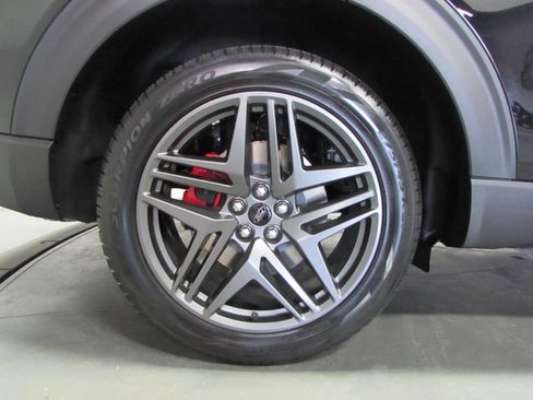 New 2026 Ford Explorer ST AWD/4WD image 9