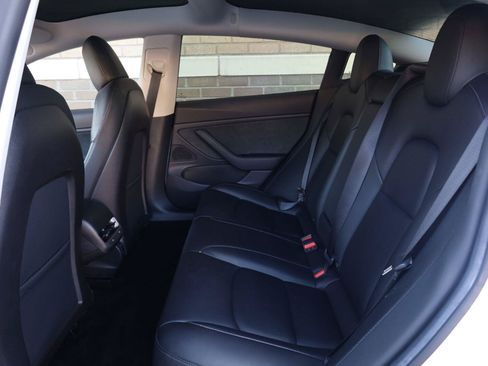 Used 2019 Tesla Model 3 Long Range AWD/4WD image 22